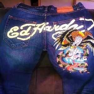 Ed Hardy jeans w namesake across butt s31